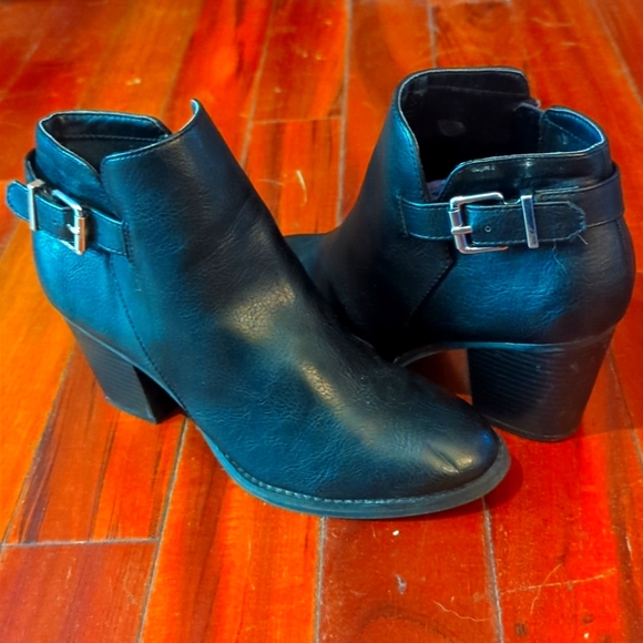 Express black leather booties. Side zipper/buckle. 2 inch block heel. 8 - Picture 1 of 4
